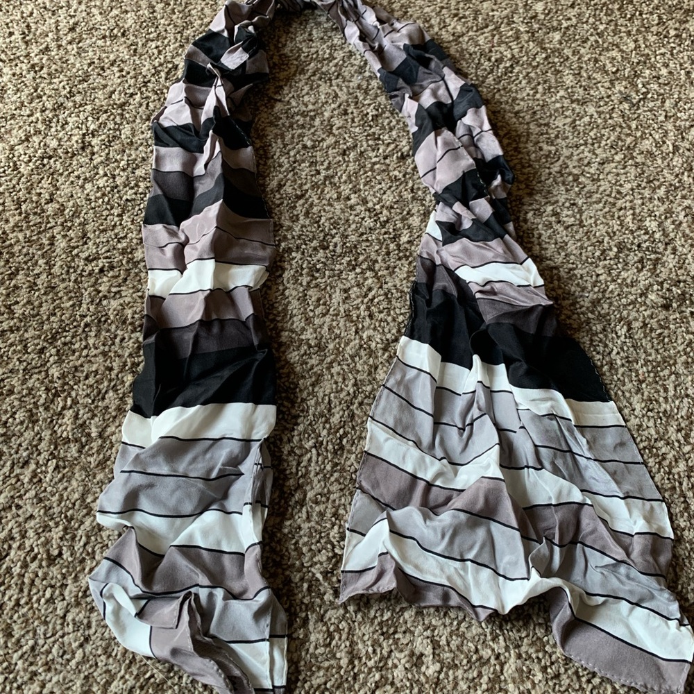 Jones New York scarf